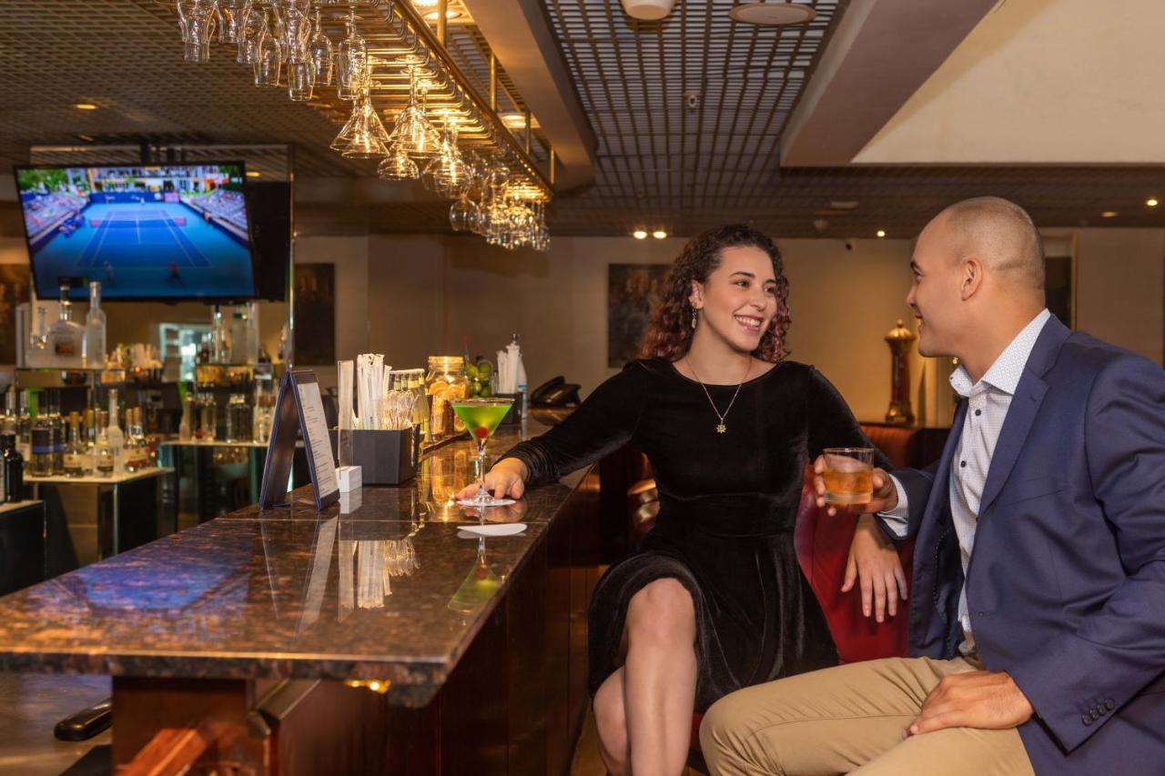 Casa Andina Premium Miraflores Lima Dış mekan fotoğraf The bar at the 2019 National Restaurant Show