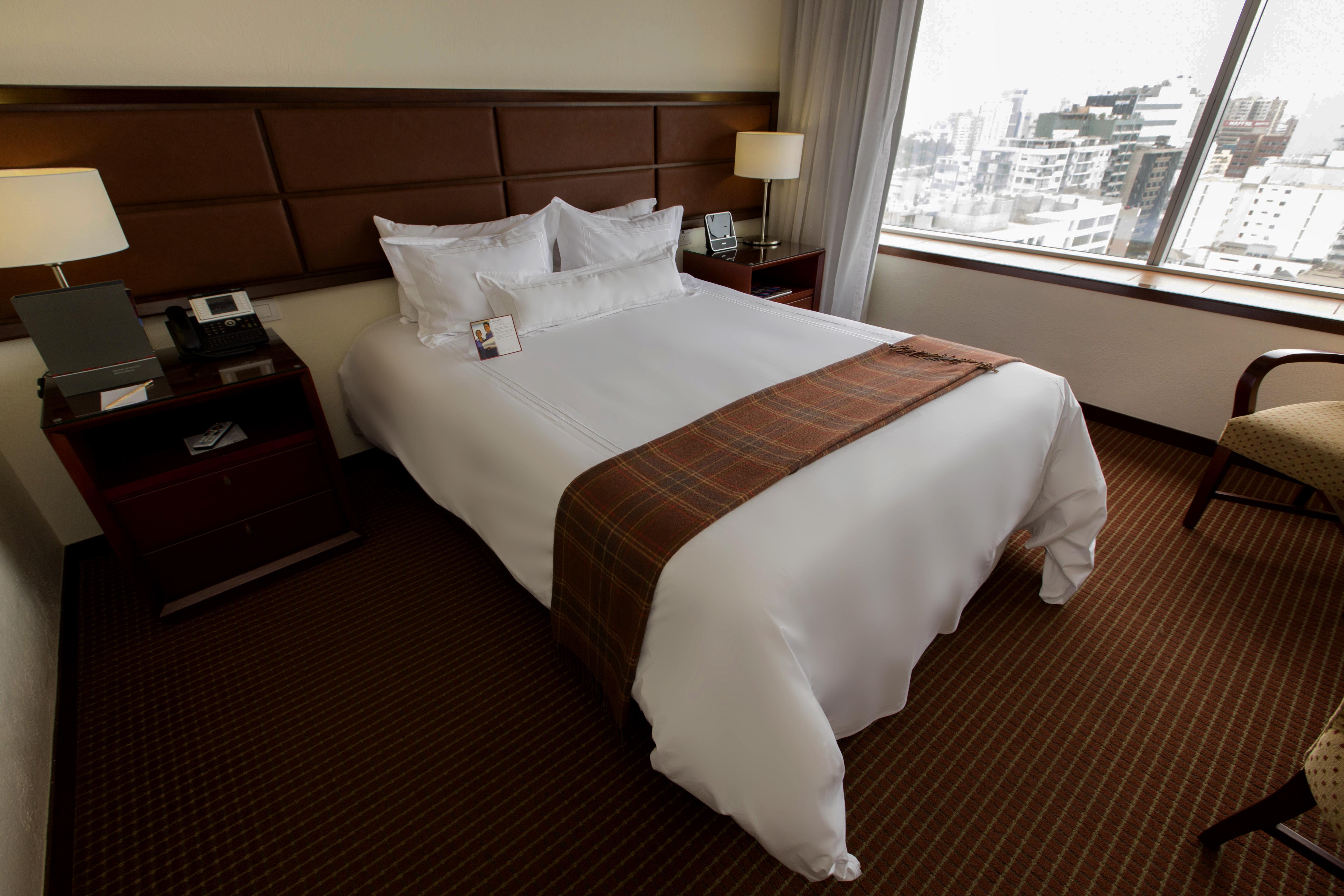 Casa Andina Premium Miraflores Lima Dış mekan fotoğraf A bed