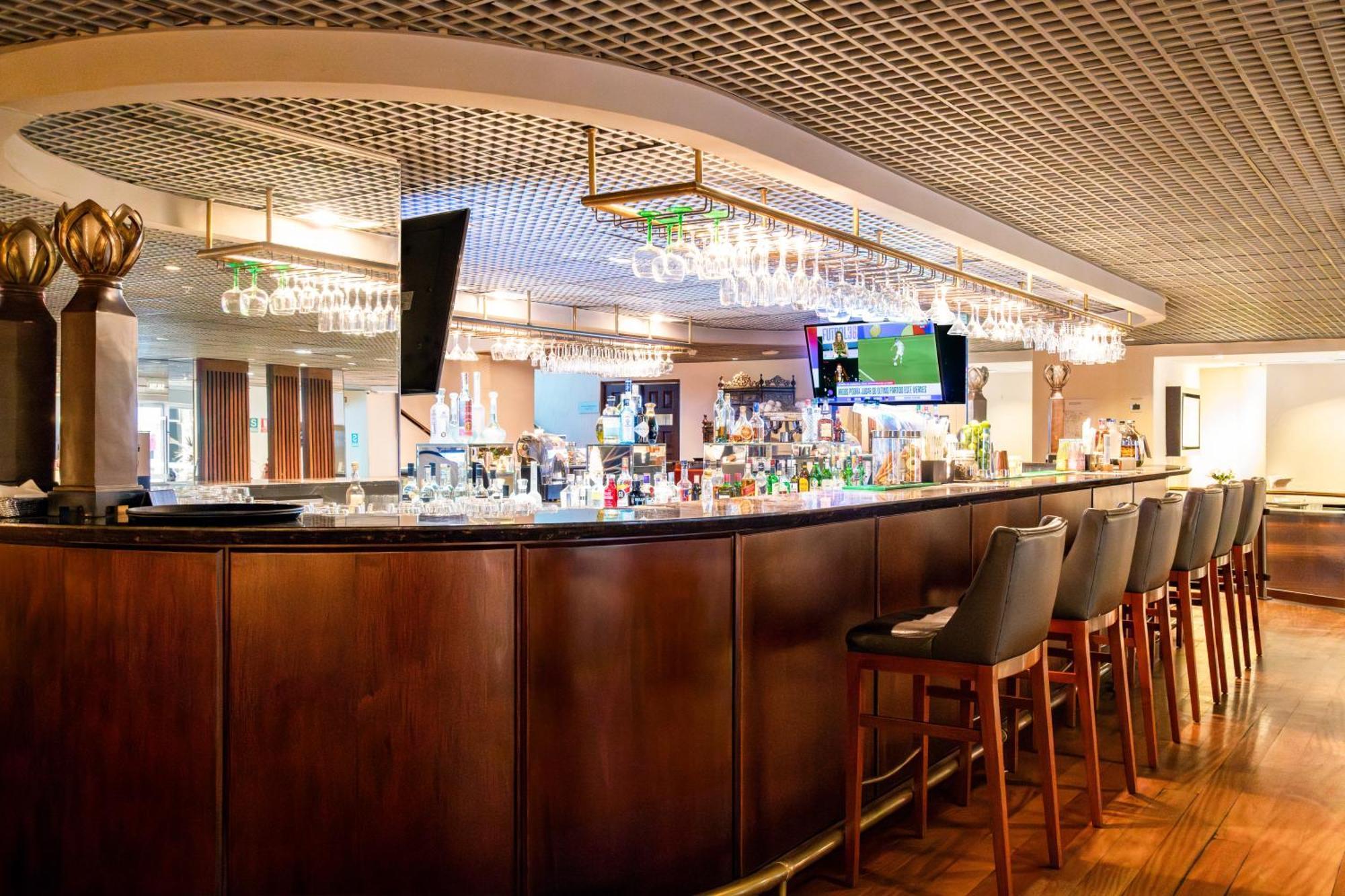 Casa Andina Premium Miraflores Lima Dış mekan fotoğraf The bar at the 1905 Restaurant