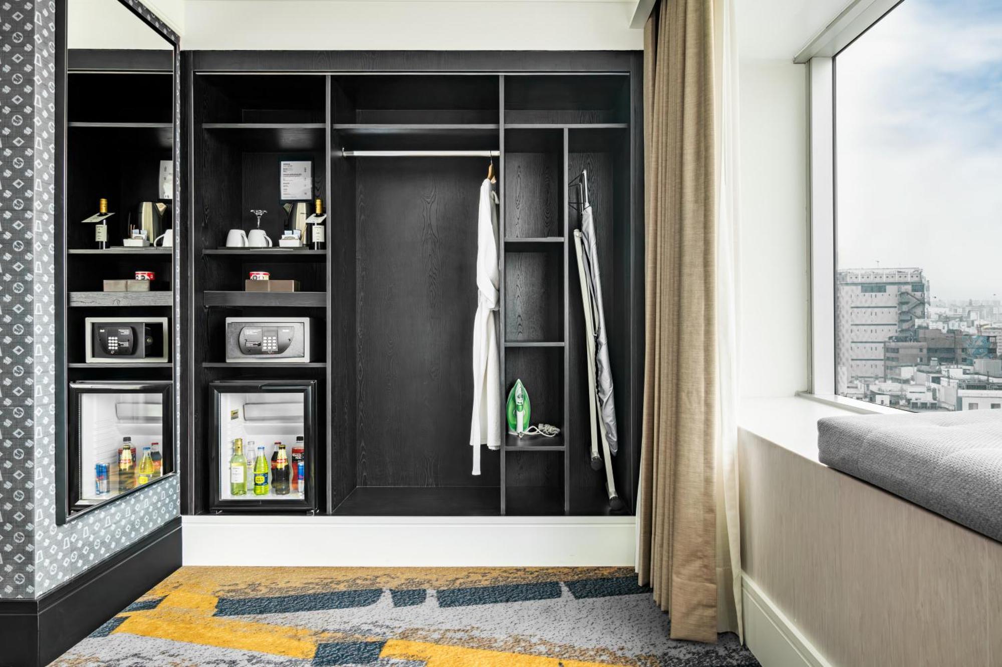 Casa Andina Premium Miraflores Lima Dış mekan fotoğraf A walk-in closet