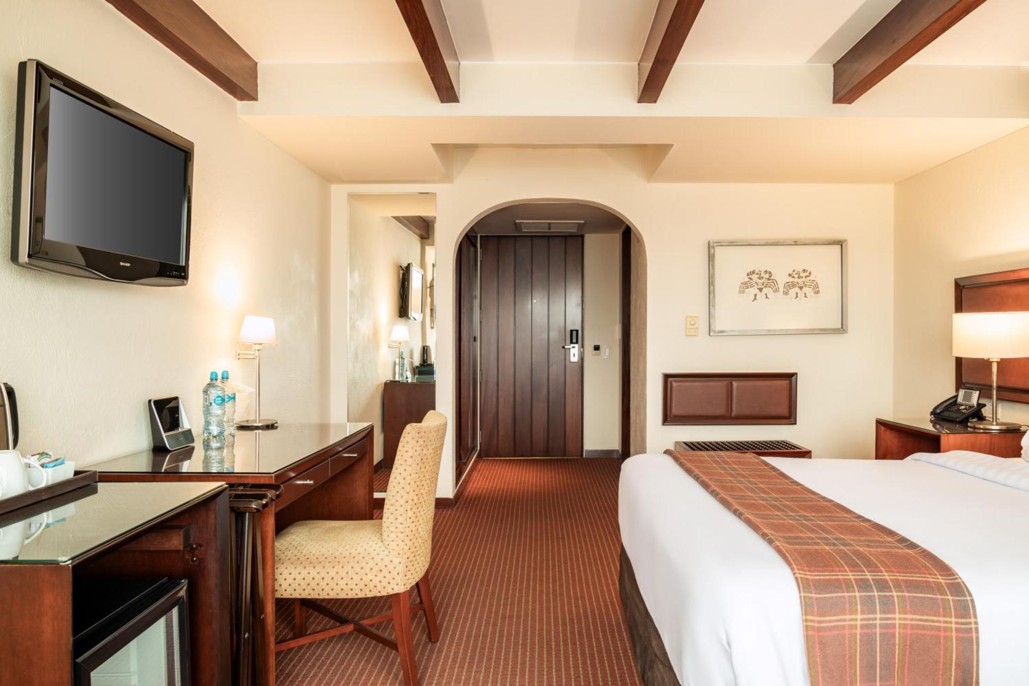 Casa Andina Premium Miraflores Lima Dış mekan fotoğraf A guest room at the Hilton San Diego Bayfront