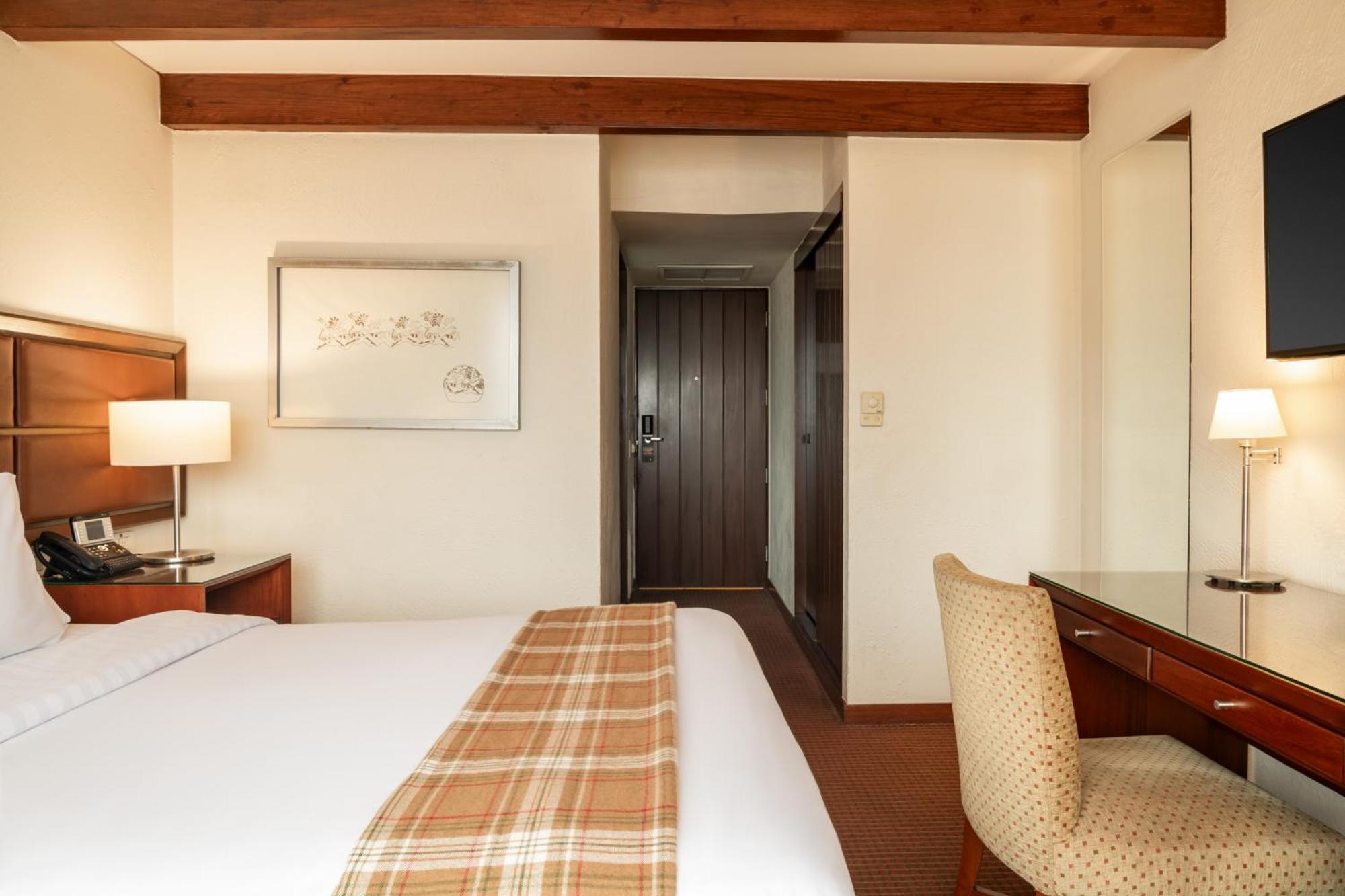 Casa Andina Premium Miraflores Lima Dış mekan fotoğraf A room at the hotel